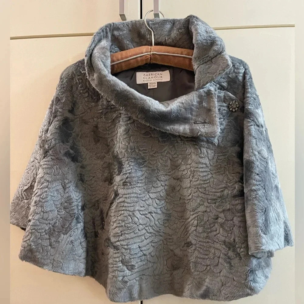 American Glamour Poncho Faux Fur Sweater Women's Grey pullover Lined S/XS